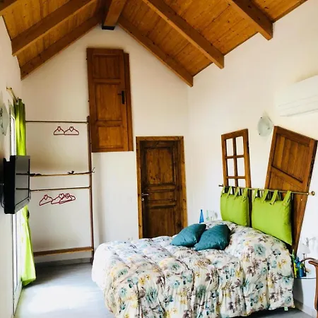 La Casetta Di Giuci לינה וארוחת בוקר