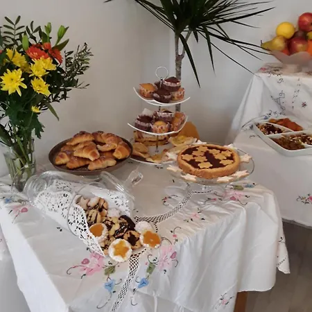 La Casetta Di Giuci Bed & Breakfast Imperia