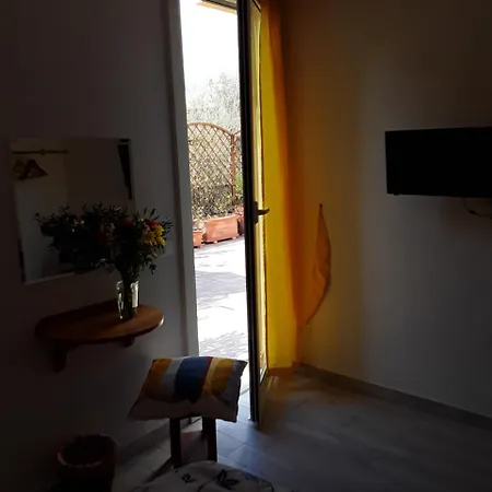 Oda ve Kahvaltı La Casetta Di Giuci Imperia